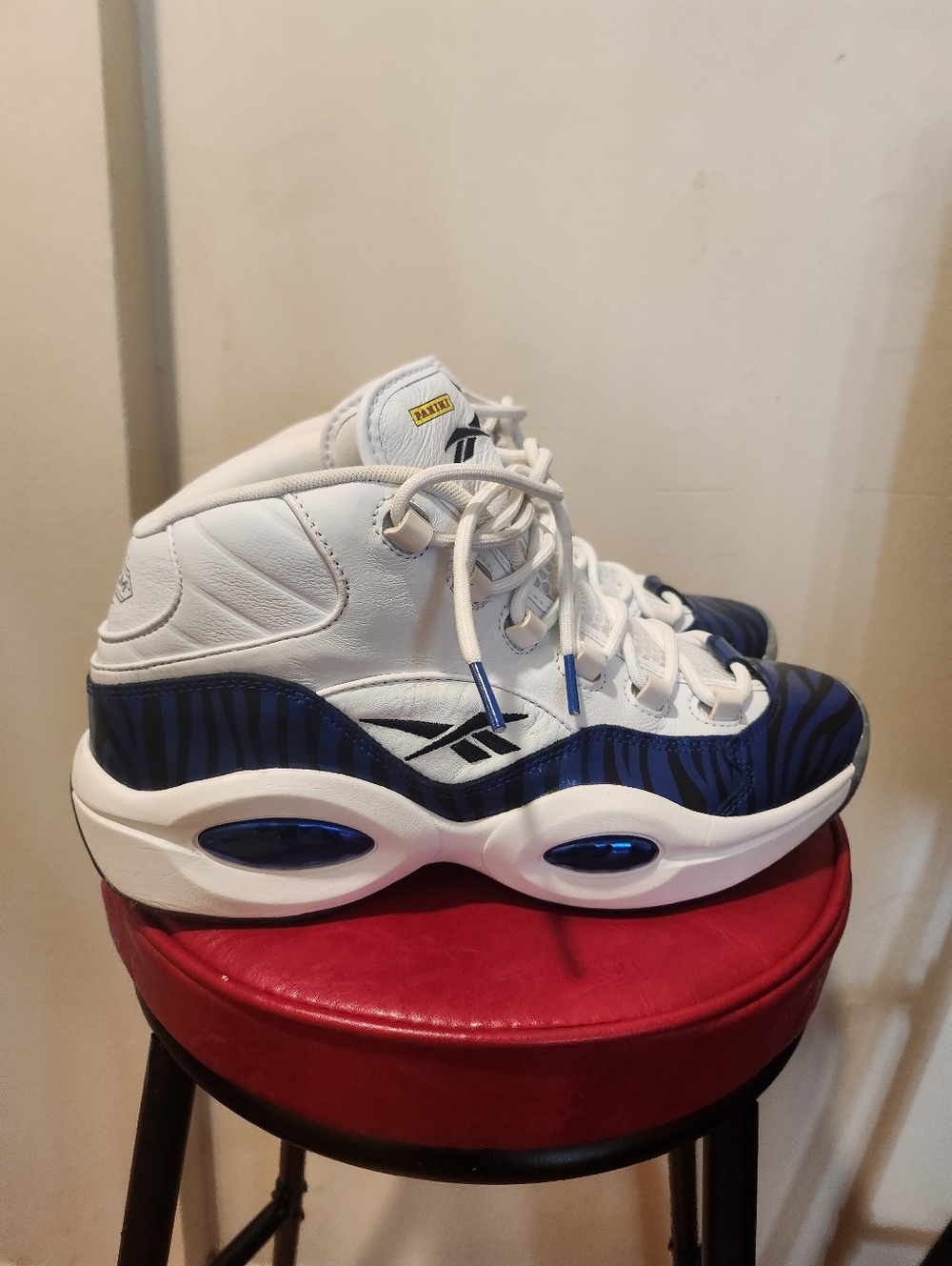 Reebok Question Mid "Tiger Prizm" Sneakers Size 10.5